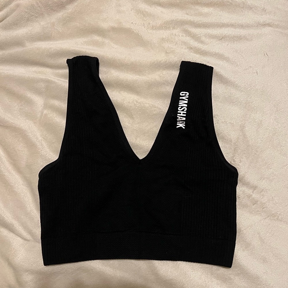 V cut non-padded gymshark sports bra.